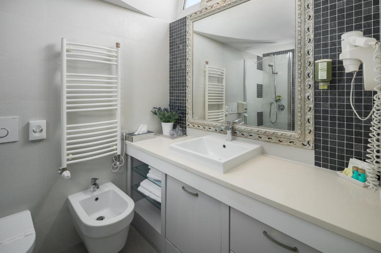 Hotel Cittar Novigrad Istria Eksteriør bilde